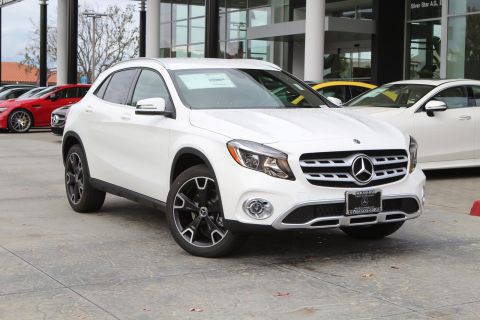 New Mercedes Benz Gla Suv In Thousand Oaks Mercedes Benz